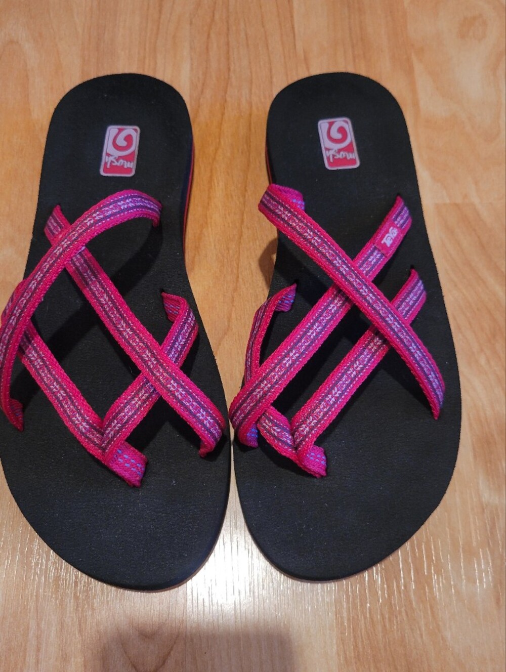 Teva Olowahu Women's Sandals Size 7 New Crisscross Slide Sandals